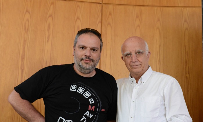 Ο Πλάτων Ριβέλλης μαζί με τον Πρόεδρο της Φωτογραφικής Λέσχης Χίου Γιάννη Βούλγαρη