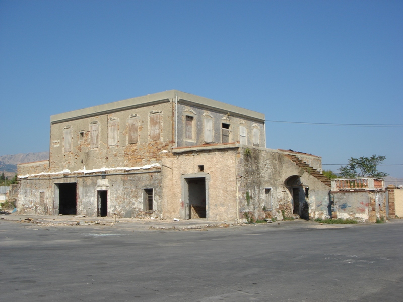 Οικία Καρδασιλάρη, όψη από το πρώην περιβόλι
