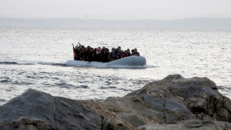 Δεκέμβριος 2015: Πρόσφυγες φτάνουν στην Αγία Ερμιόνη