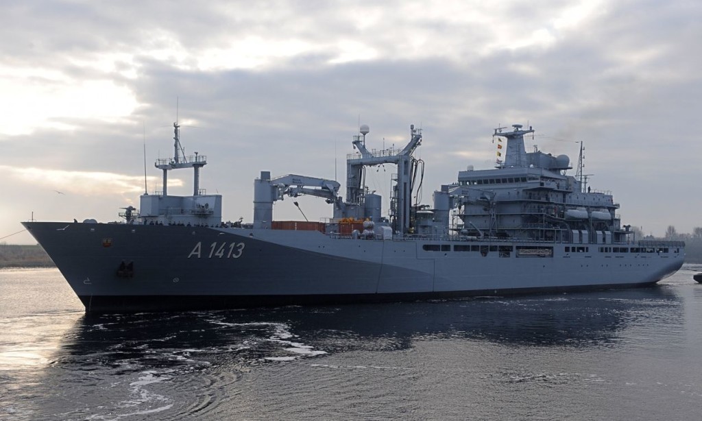 Η γερμανική φρεγάτα BONN, ναυαρχίδα της ΝΑΤΟϊκής δύναμης που έρχεται στο Αιγαίο